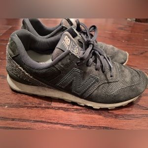 New Balance Gray Women’s size 7
